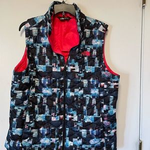 The North Face Women’s Vest, size XL *Bright multi-colored with pink interior